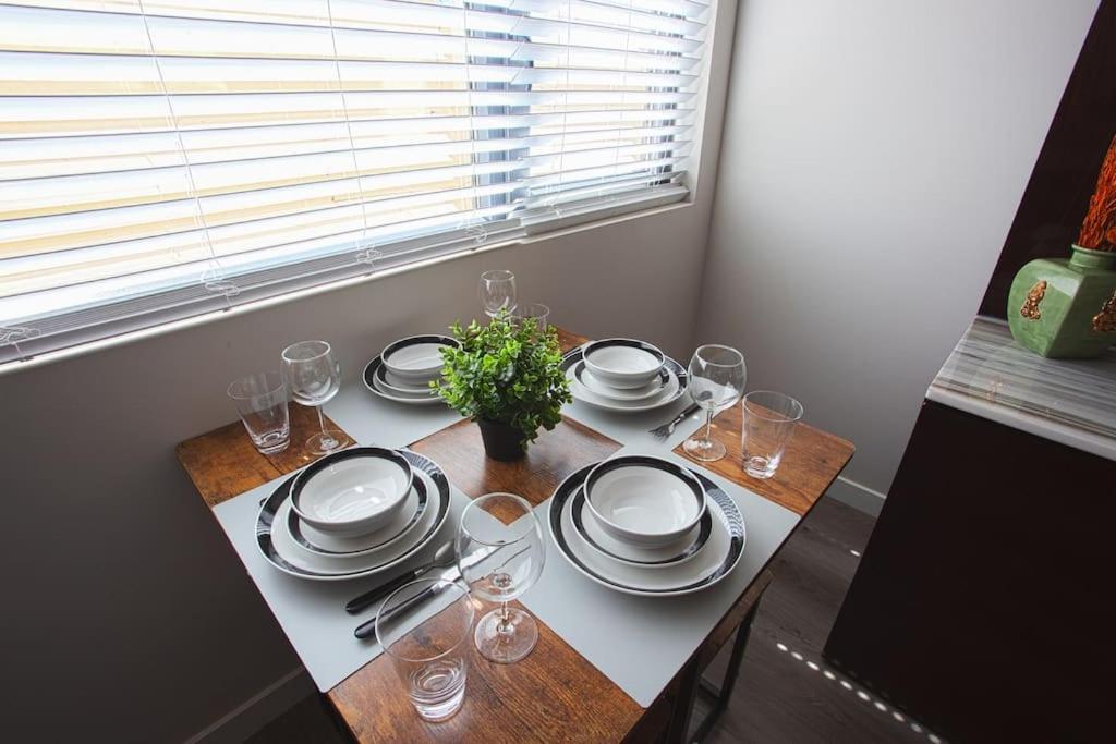 Lovely Studio W Full Kitchen In Heart Of Сан Диего Екстериор снимка